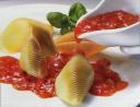Tomatensauce mit Basilikum © “Mein grosses Grundkochbuch”